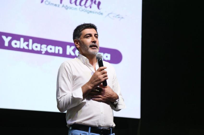 5. EDREMIT KITAP FUARI’NDA BEŞINCI GÜN GERIDE KALDI