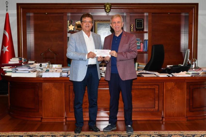 BAŞKAN ARSLAN’DAN LIDERLERE KITAP FUARI DAVETI