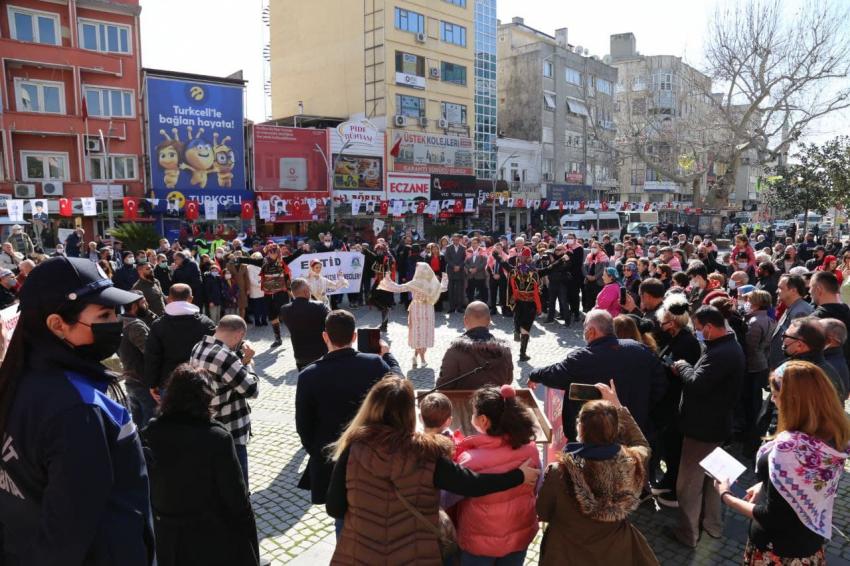 EDREMIT'TE ''MECI ŞENLIĞI'' YAPILDI