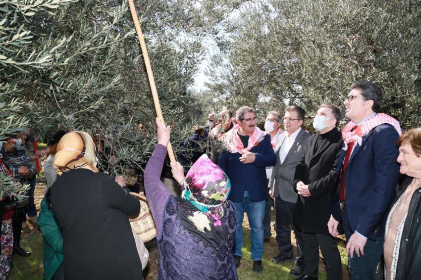 EDREMIT'TE ''MECI ŞENLIĞI'' YAPILDI