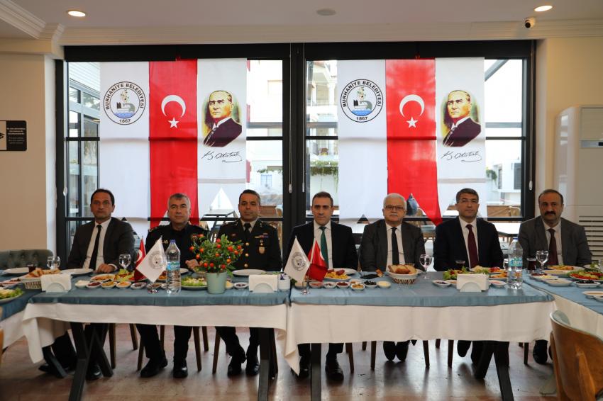 BAŞKAN DEVECİLER MUHTARLAR İLE BULUŞTU