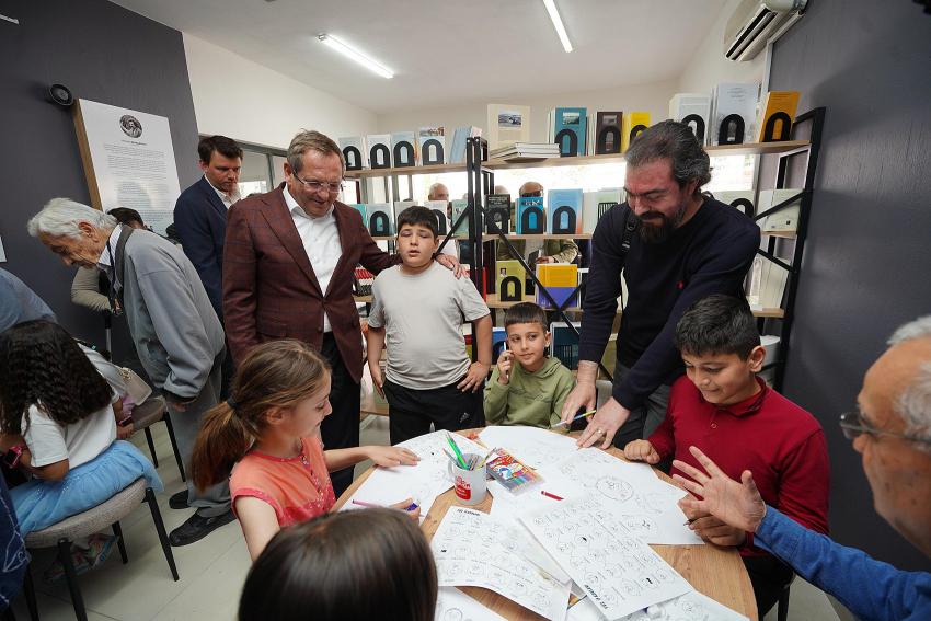 Ayvalık Belediyesi’nden Çocuklara Renkli Bir Yaz Atölyesi