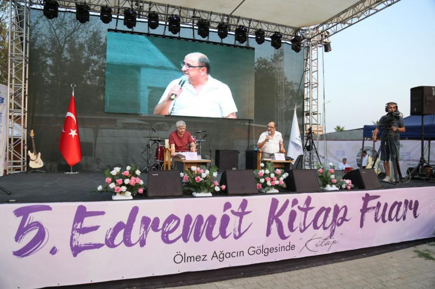 5. EDREMIT KITAP FUARI SONA ERDI