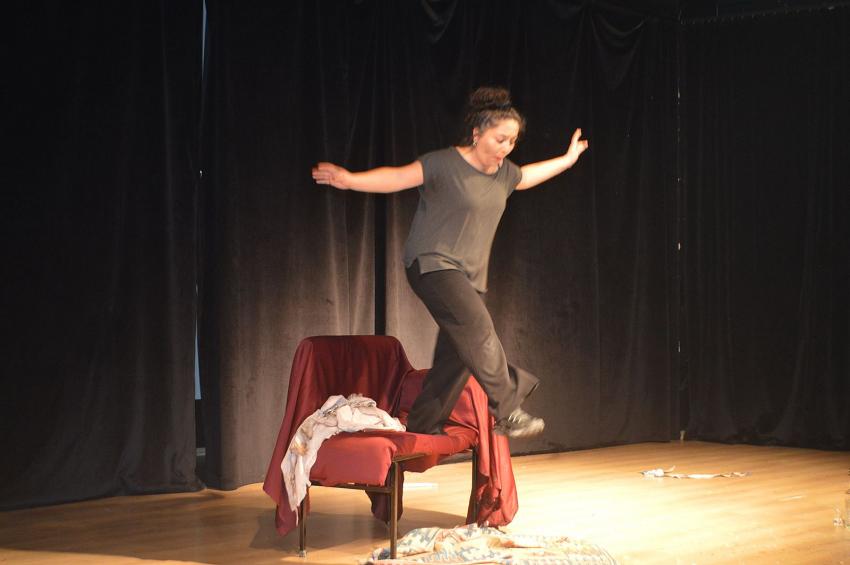 AYVALIK’TA KADIN OYUNLARI FESTİVALİ BEŞİNCİ KEZ İZLEYİCİSİYLE BULUŞTU