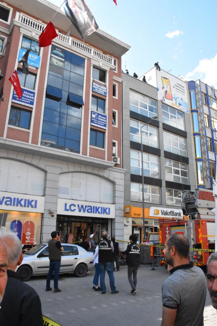 EDREMIT'TE BIR VATANDAŞ İNTIHAR GIRIŞIMINDE BULUNDU