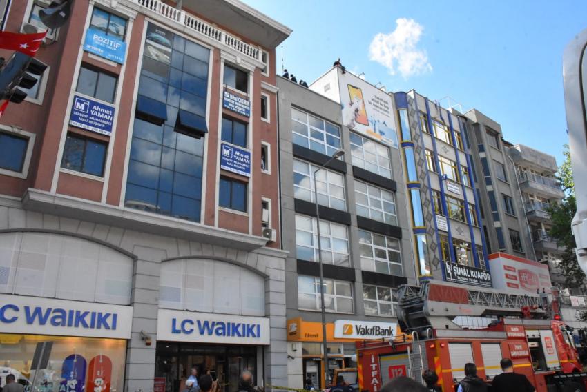 EDREMIT'TE BIR VATANDAŞ İNTIHAR GIRIŞIMINDE BULUNDU