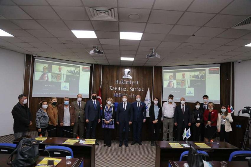 EDREMİT BELEDİYESİ AVRUPA ŞEREF PLAKETİNİ ALDI