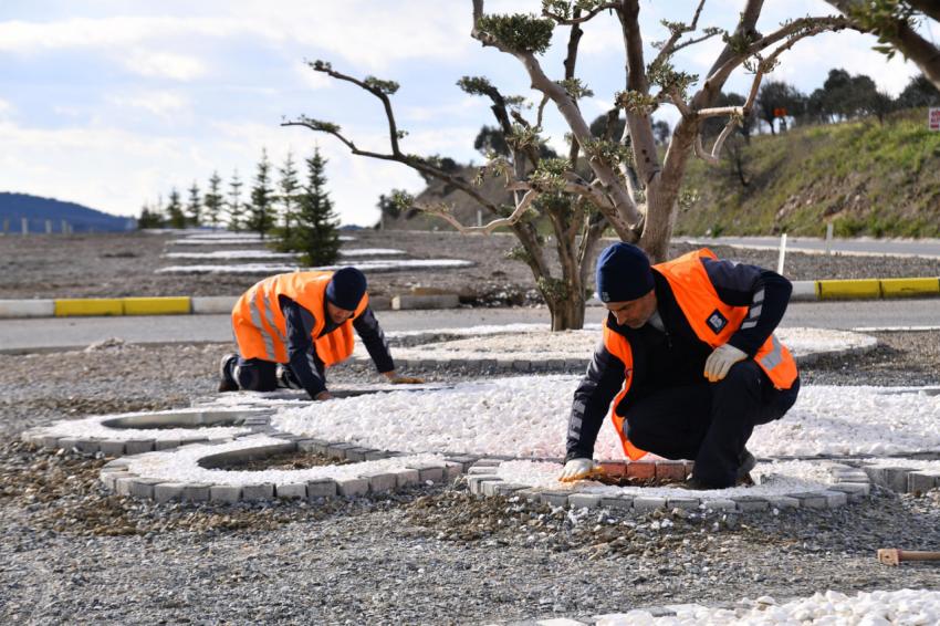 BÜYÜKŞEHİR, ULAŞIM AĞINI DÜZENLİ VE GÜVENLİ BİR HALE GETİRİYOR
