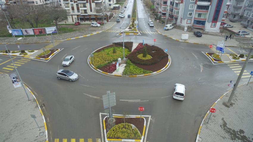 BÜYÜKŞEHİR, ULAŞIM AĞINI DÜZENLİ VE GÜVENLİ BİR HALE GETİRİYOR