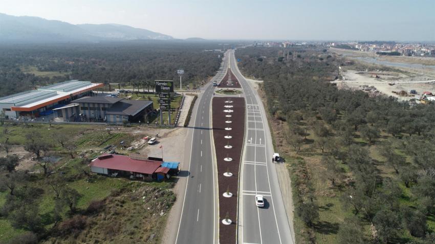 BÜYÜKŞEHİR, ULAŞIM AĞINI DÜZENLİ VE GÜVENLİ BİR HALE GETİRİYOR