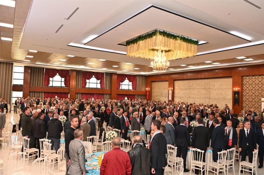 Başkan Yücel Yılmaz 20 ilçenin muhtarlarıyla bir araya geldi