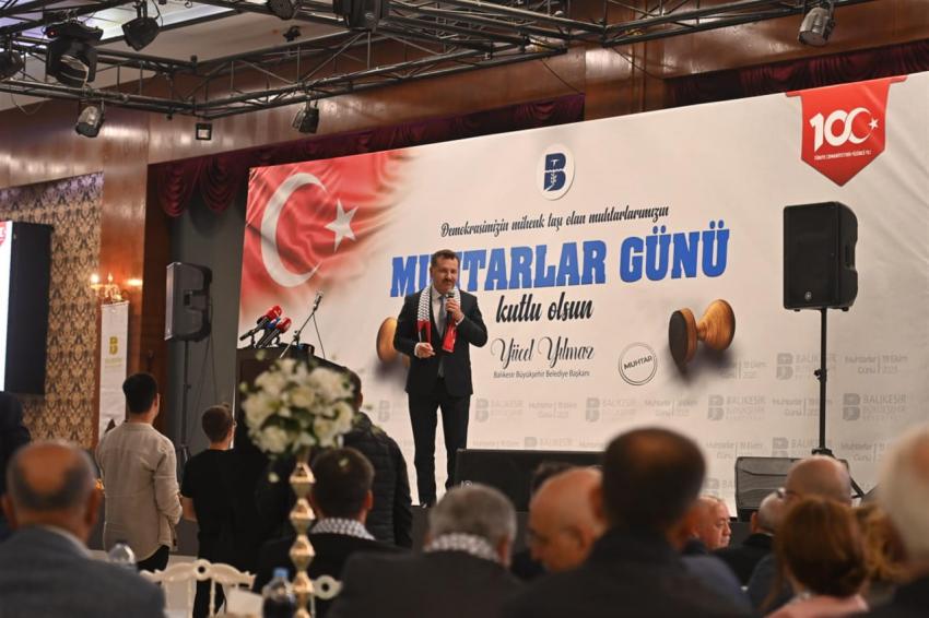 Başkan Yücel Yılmaz 20 ilçenin muhtarlarıyla bir araya geldi