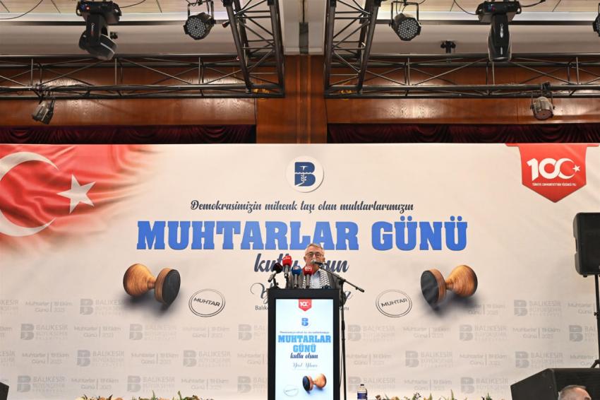 Başkan Yücel Yılmaz 20 ilçenin muhtarlarıyla bir araya geldi