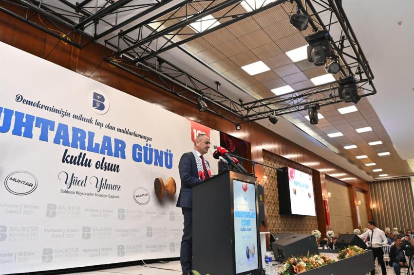 Başkan Yücel Yılmaz 20 ilçenin muhtarlarıyla bir araya geldi