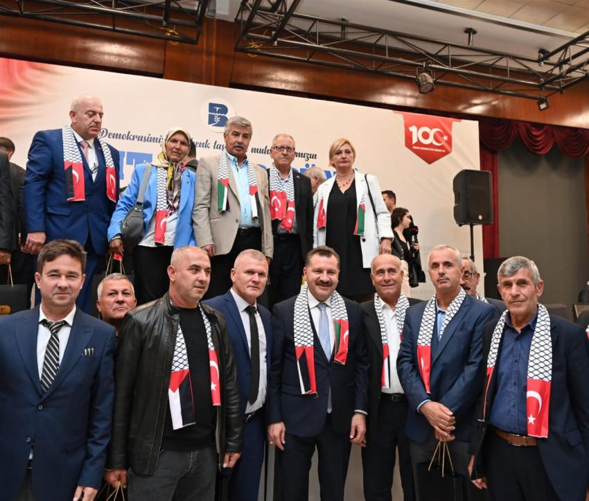 Başkan Yücel Yılmaz 20 ilçenin muhtarlarıyla bir araya geldi