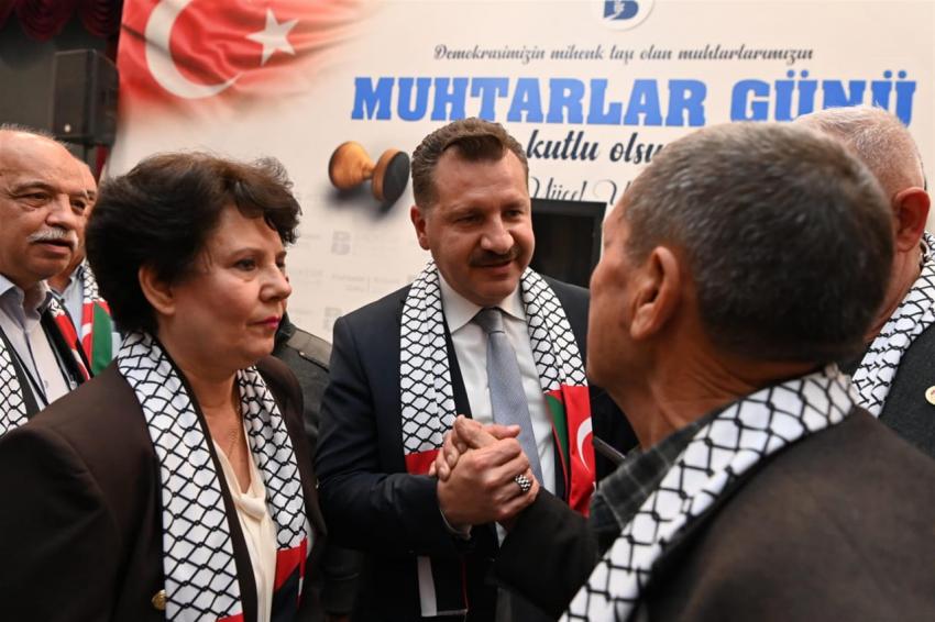 Başkan Yücel Yılmaz 20 ilçenin muhtarlarıyla bir araya geldi