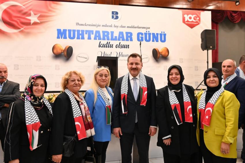 Başkan Yücel Yılmaz 20 ilçenin muhtarlarıyla bir araya geldi