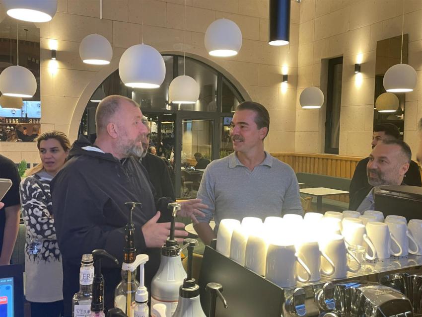 Engin Altan Düzyatan Büyükşehir’e hayran kaldı