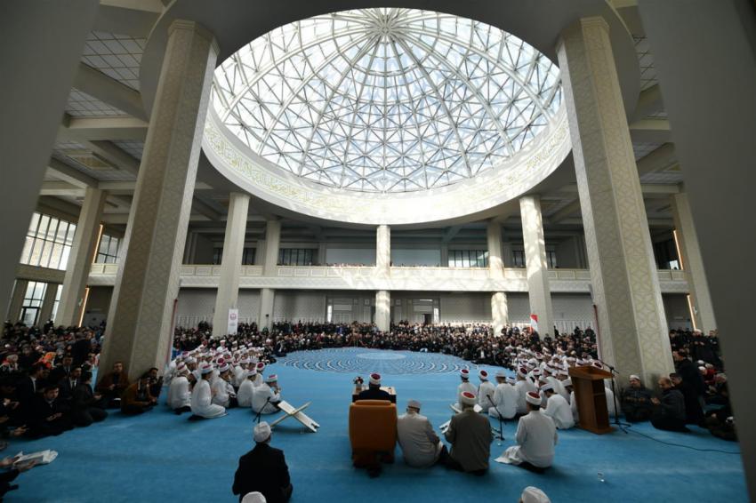 Yücel Yılmaz, genç hafızların coşkusuna ortak oldu