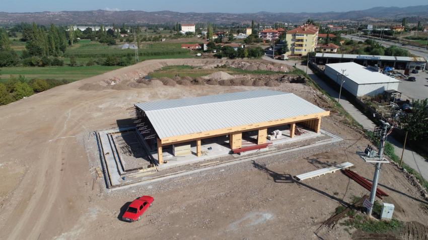 Büyükşehir ilçelerde yetersiz olan terminalleri bir bir yenileniyor