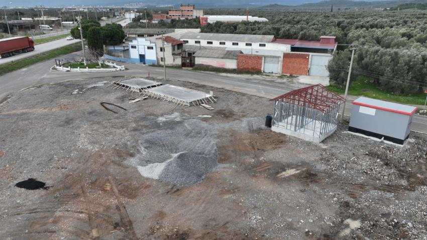 Büyükşehir ilçelerde yetersiz olan terminalleri bir bir yenileniyor