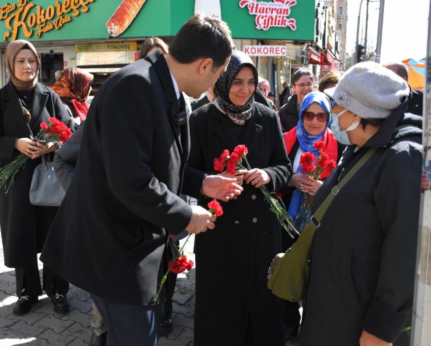 BAŞKAN VURMAZ“GÜÇLÜ EDREMİT’E KADINLARLA ULAŞACAĞIZ”
