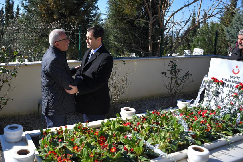 MUHAMMED VURMAZ’DAN ŞEHİTLİK ZİYARETİ
