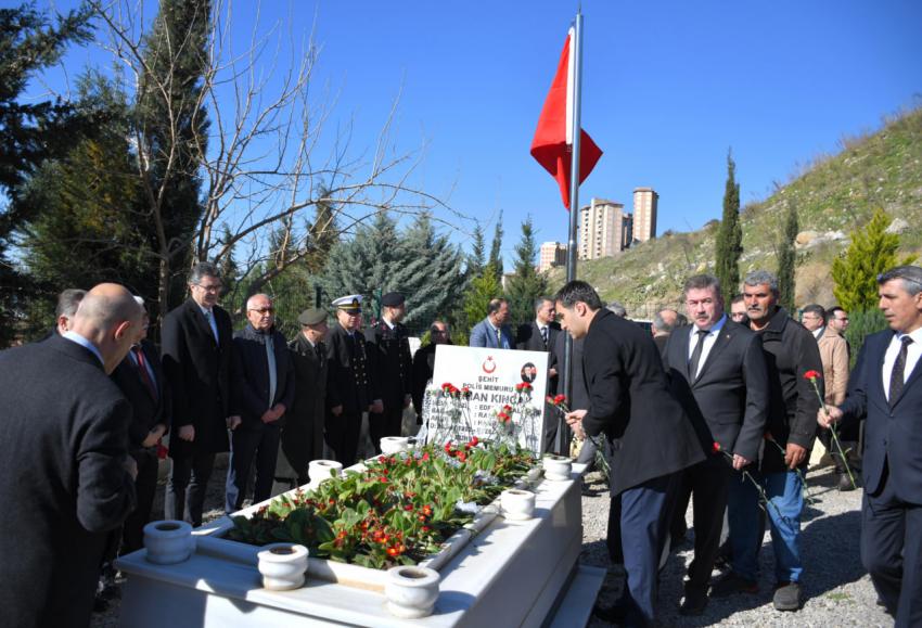 MUHAMMED VURMAZ’DAN ŞEHİTLİK ZİYARETİ