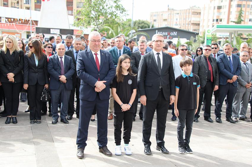 Edremit'te 23 Nisan törenlerle kutlandı