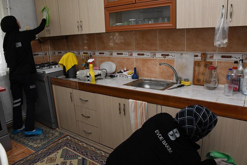 Büyükşehir, özel gereksinimli bireylerin bakımını gerçekleştiriyor