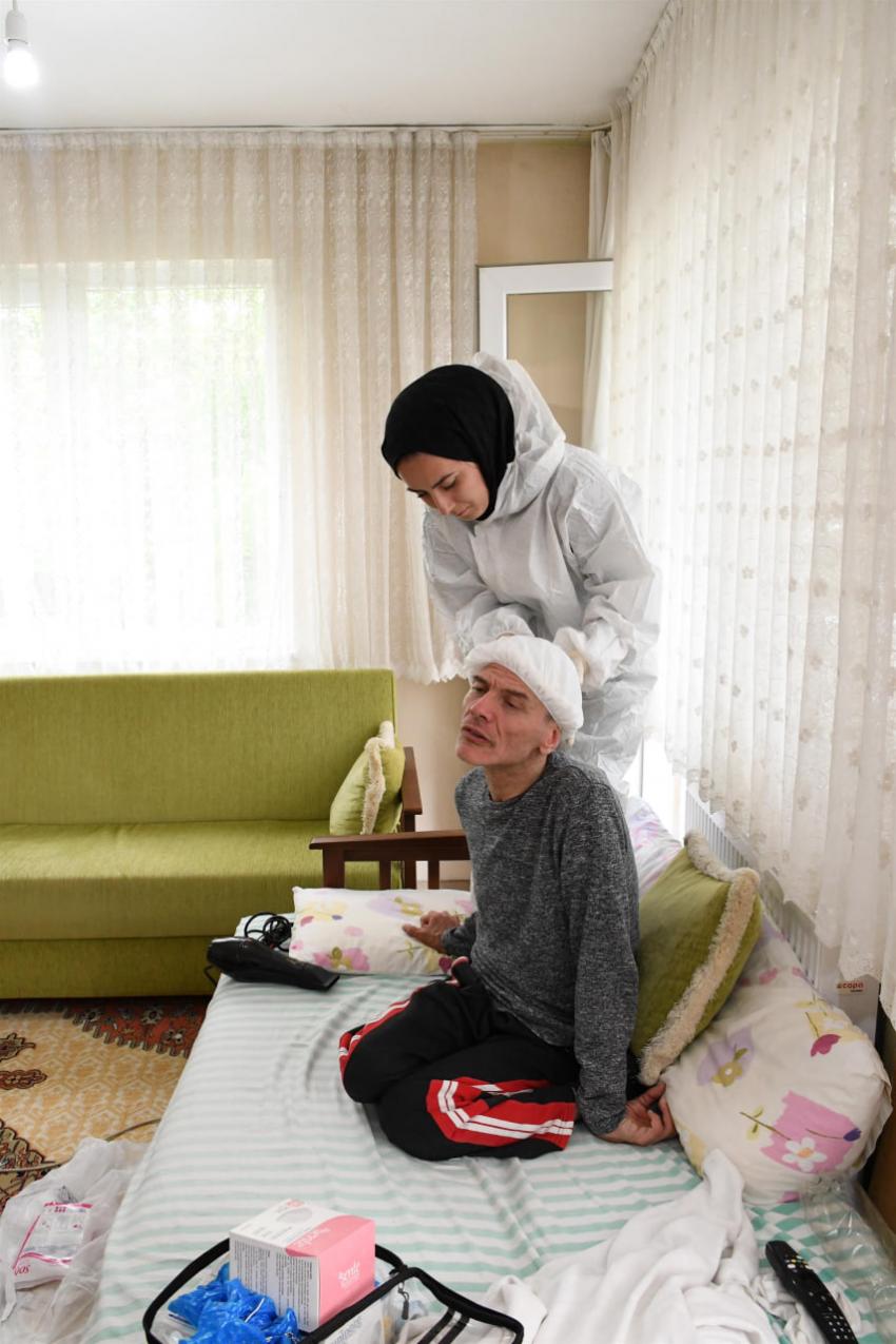 Büyükşehir, özel gereksinimli bireylerin bakımını gerçekleştiriyor