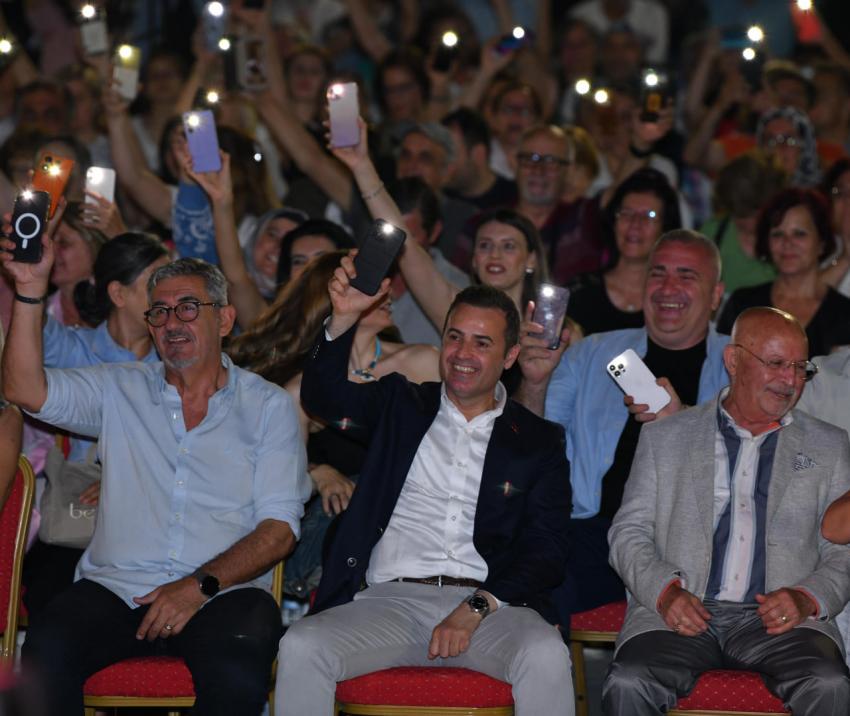 Nazım Hikmet, Balıkesir’de şiirlerle şarkılarla anıldı