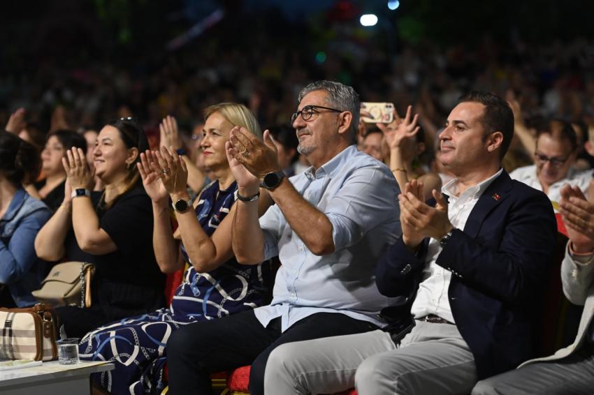 Nazım Hikmet, Balıkesir’de şiirlerle şarkılarla anıldı
