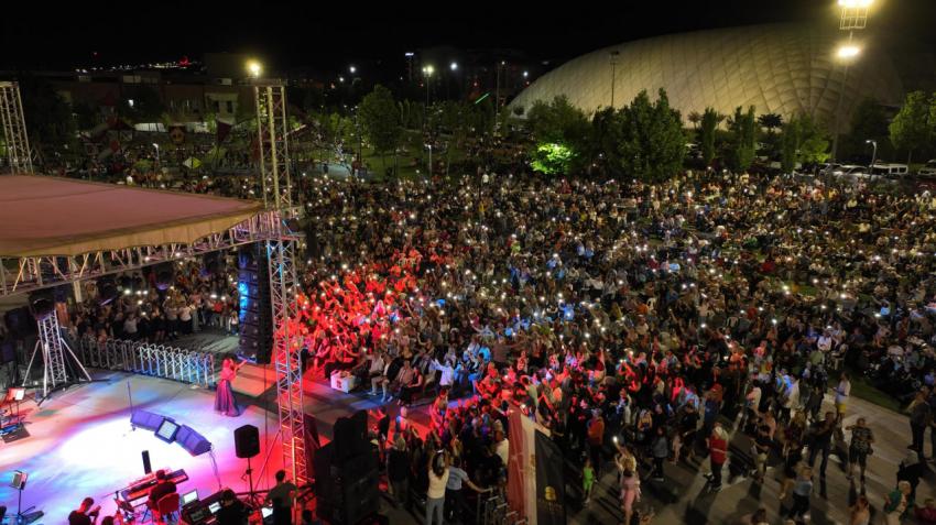 Nazım Hikmet, Balıkesir’de şiirlerle şarkılarla anıldı