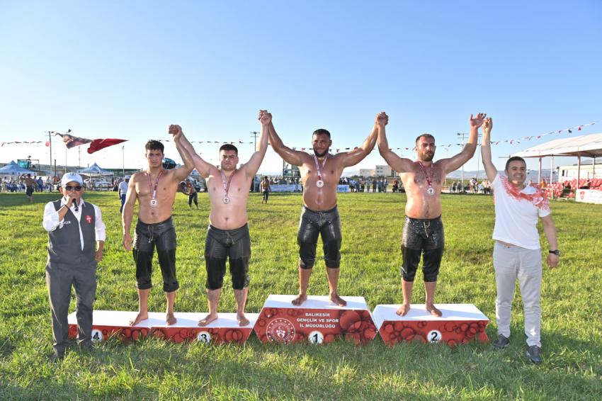 Başkan Akın, bayramı hemşehrileriyle bir arada geçirdi