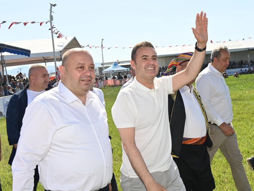 Başkan Akın, bayramı hemşehrileriyle bir arada geçirdi