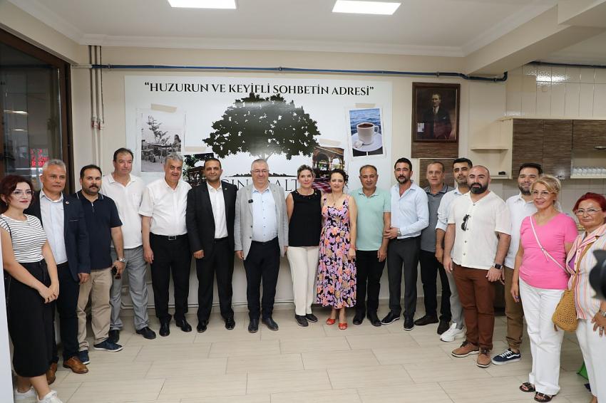 Tarihi Çınaraltı Çay Bahçesi yeniden açıldı