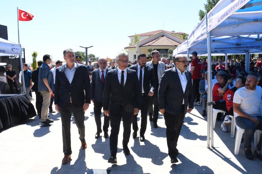 15 Temmuz’da Balıkesir Şehitliği ziyaret edildi