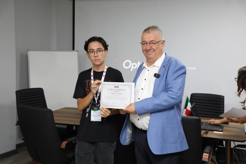 Edremit’te gençler iklim değişikliğine karşı harekete geçiyor