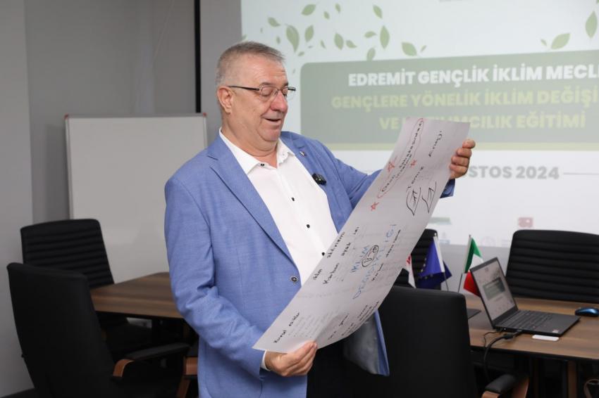 Edremit’te gençler iklim değişikliğine karşı harekete geçiyor