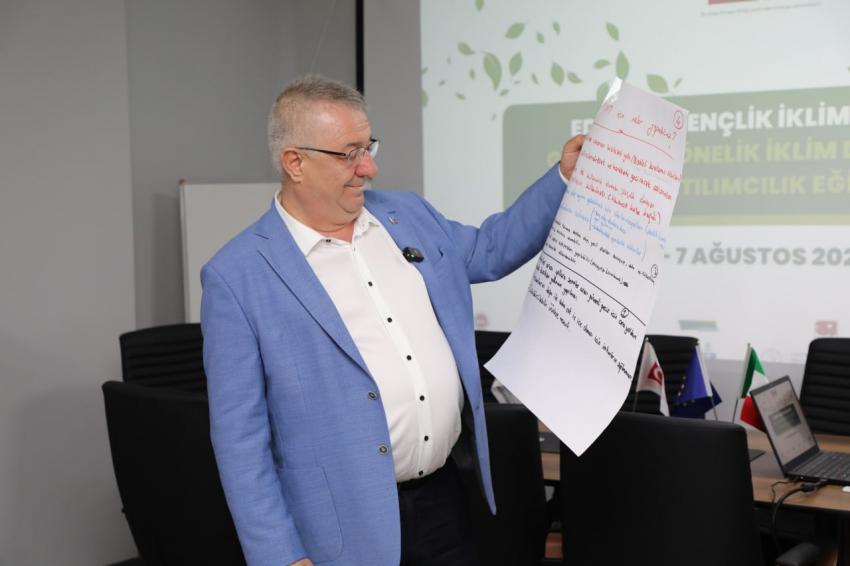 Edremit’te gençler iklim değişikliğine karşı harekete geçiyor