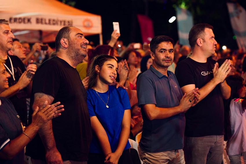 MOD10 Gençlik Orkestrası’ndan Erdek’te müzik ziyafeti