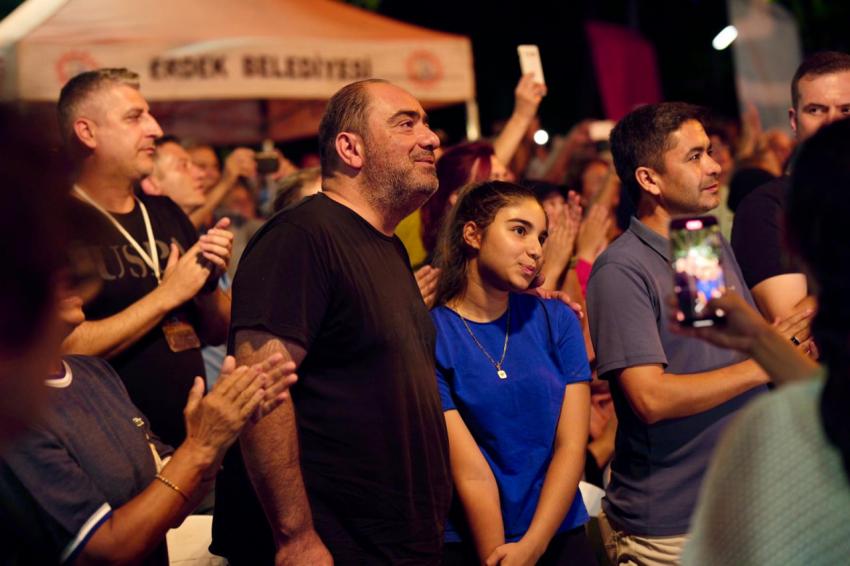 MOD10 Gençlik Orkestrası’ndan Erdek’te müzik ziyafeti