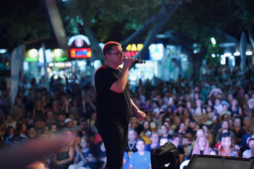 MOD10 Gençlik Orkestrası’ndan Erdek’te müzik ziyafeti