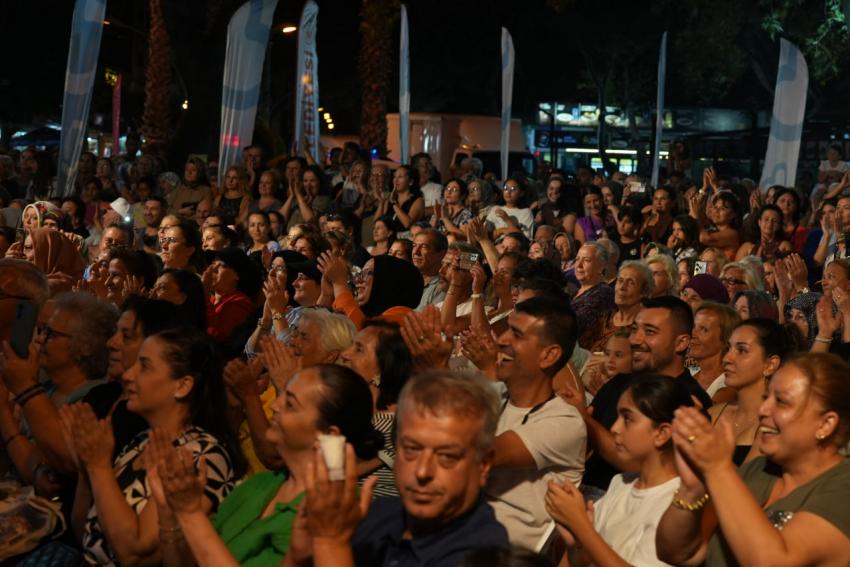 MOD10 Gençlik Orkestrası’ndan Erdek’te müzik ziyafeti