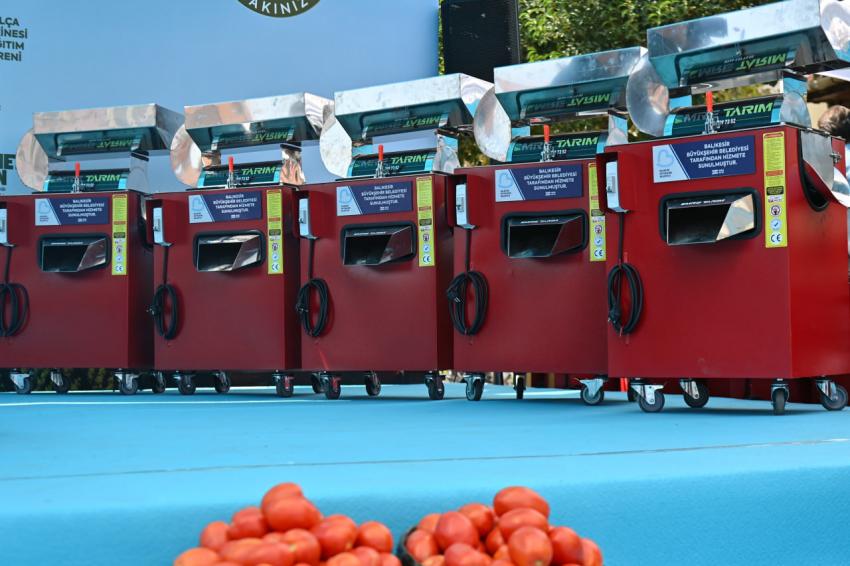 Çiftçiler, domatesi tarladan satmak yerine salça yapıp satacak