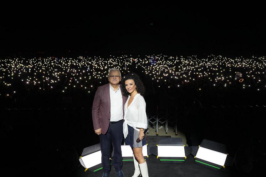 BURHANİYE'DE FESTİVAL HIZ KESMEDEN DEVAM EDİYOR