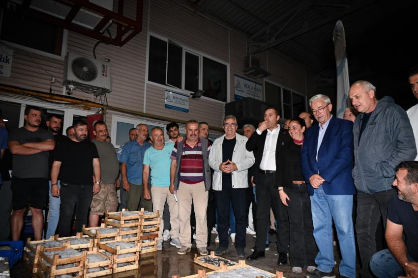 Balıkesirli balıkçılar “Vira Bismillah” diyerek sezonu açtı