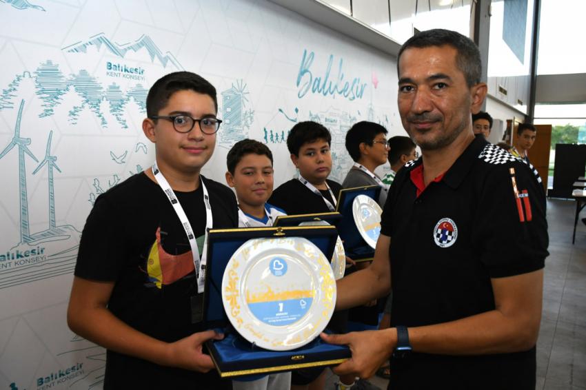 Büyükşehir, satranç tutkunlarını Balıkesir’de bir araya getirdi