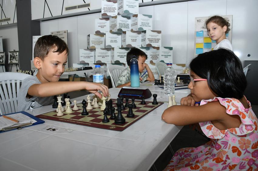 Büyükşehir, satranç tutkunlarını Balıkesir’de bir araya getirdi